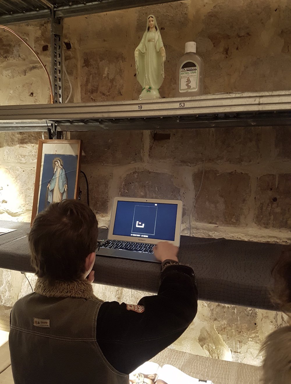 SnakeShow_Fragmenta-Malta_PicBettinaHutschek_07